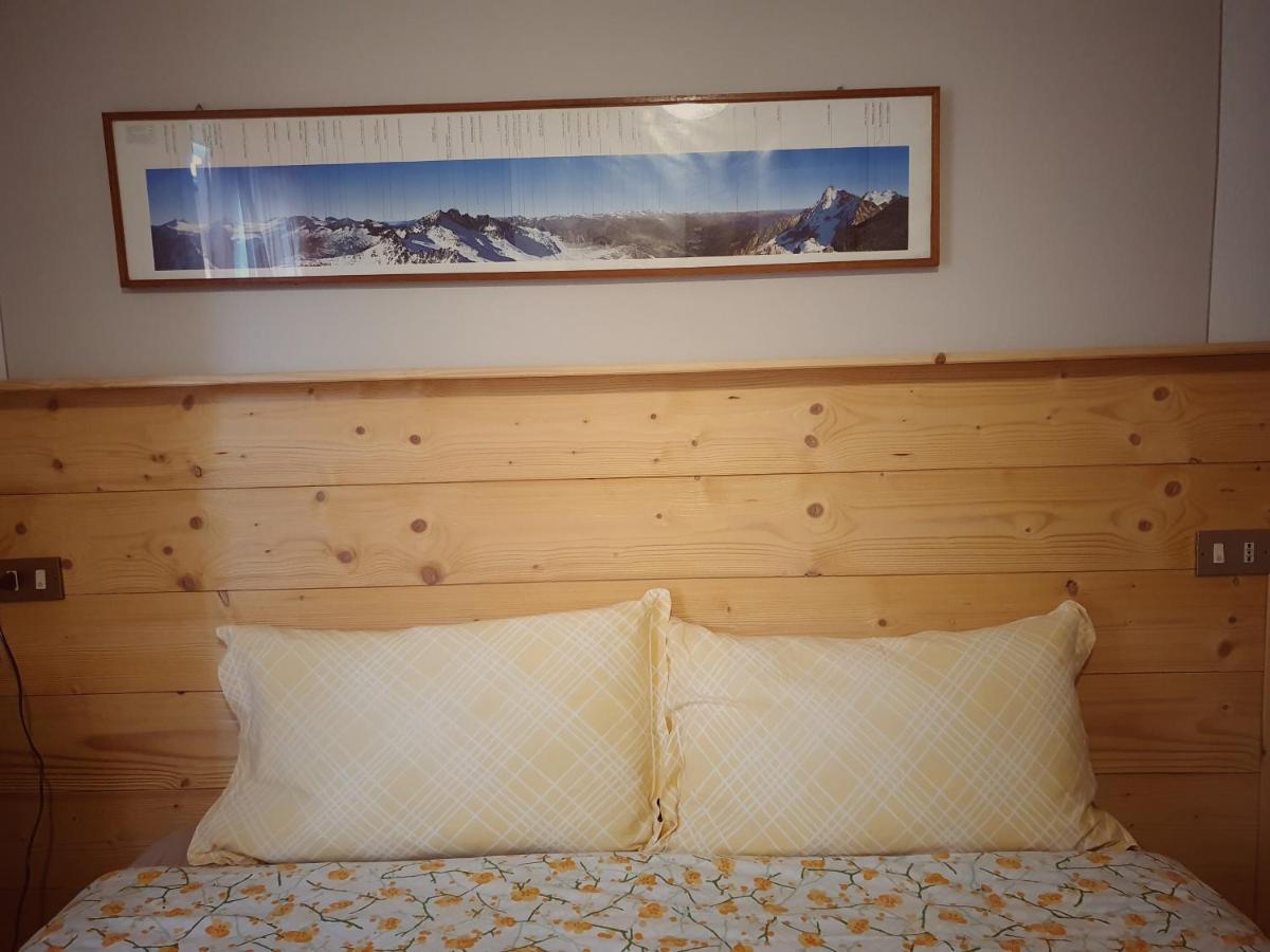 B&B Il Pettirosso Malonno Dış mekan fotoğraf