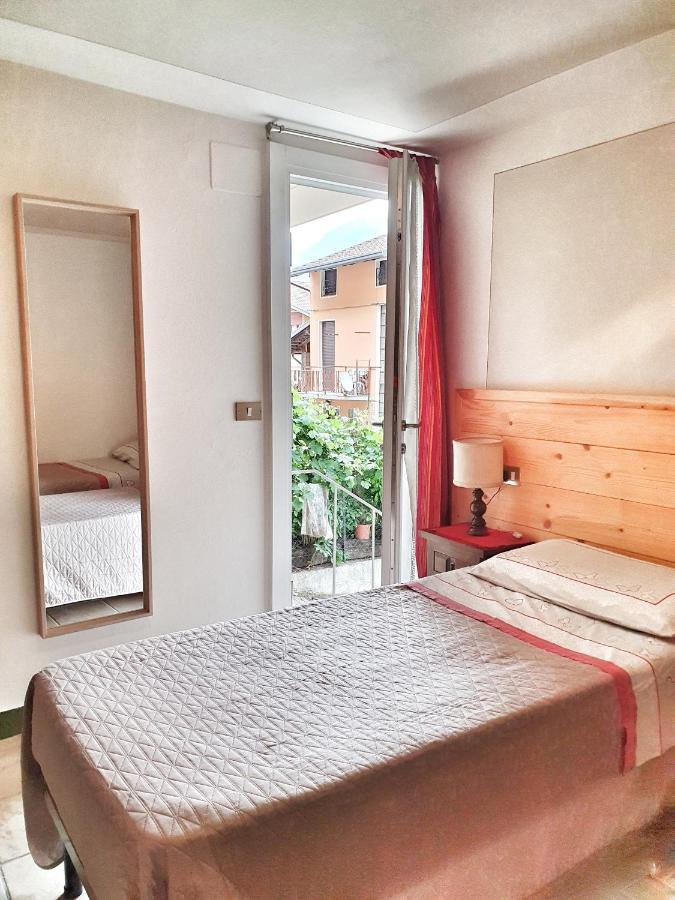 B&B Il Pettirosso Malonno Dış mekan fotoğraf