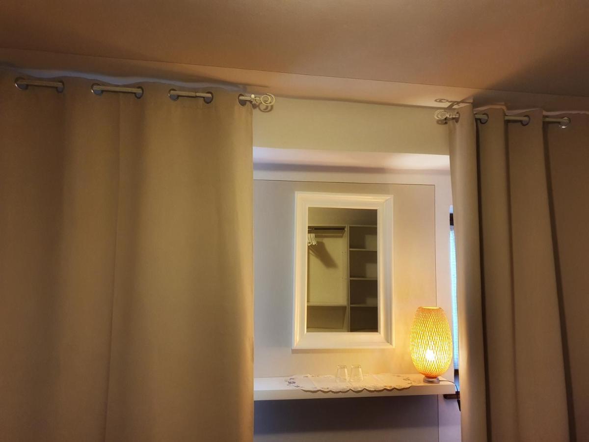 B&B Il Pettirosso Malonno Dış mekan fotoğraf