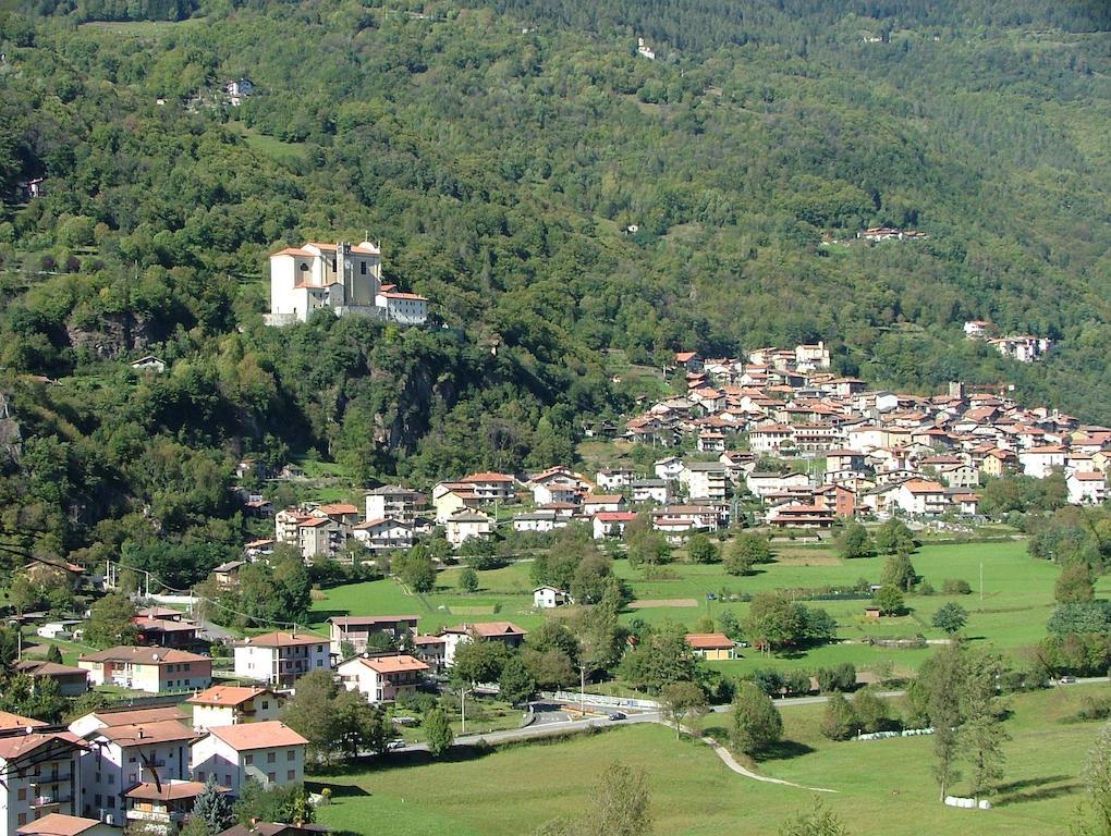 B&B Il Pettirosso Malonno Dış mekan fotoğraf